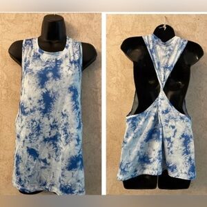 345.   Gleeter Tank with Twisted Back (Bust 40”Length 26”)